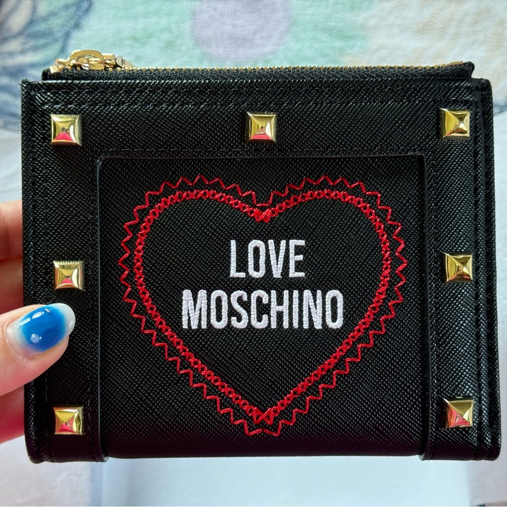 Love moschino studded wallet